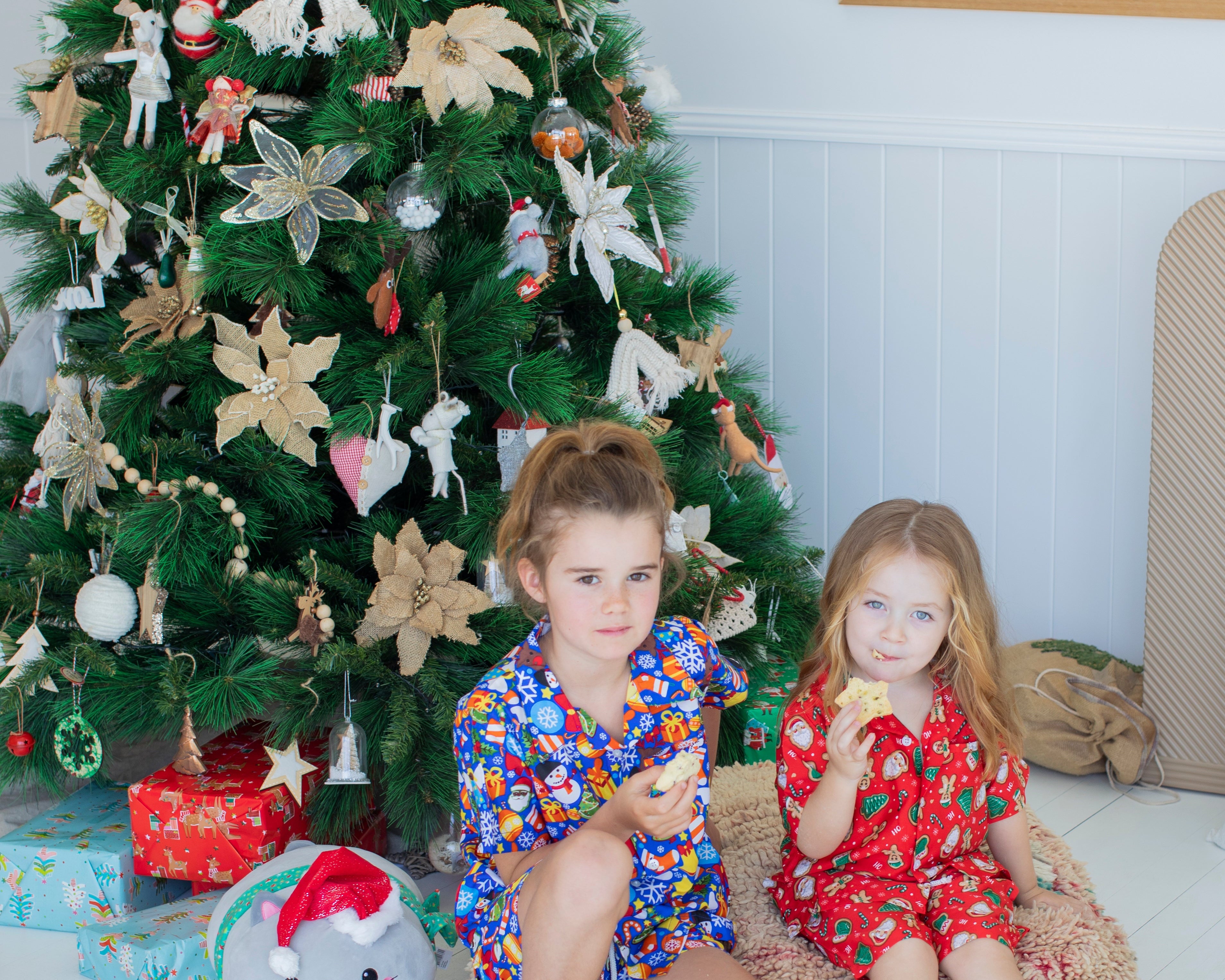 Kids’ Christmas Outfits for School Concerts & Performances